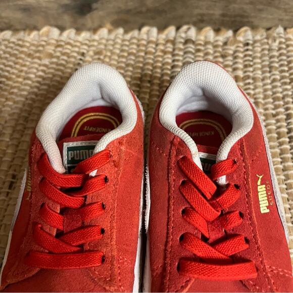 Puma Red Suede Sneakers‎ Size 5C - Picture 3 of 11